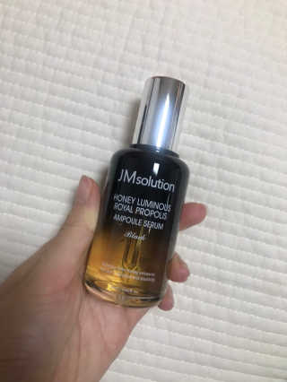 JM솔루션 꿀광 로얄 프로폴리스 앰플 세럼 블랙 — 1점을 준 리뷰어가 2019년 2월 올린 사용 사진