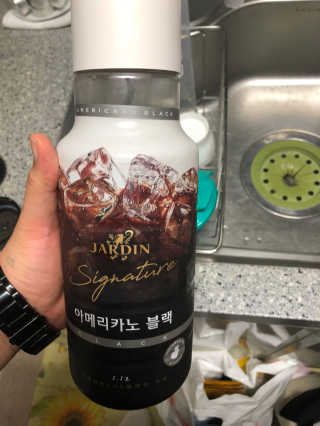 (주)쟈뎅 쟈뎅 시그니처 아메리카노 1.1L — 5점을 준 리뷰어가 2018년 8월 올린 사용 사진