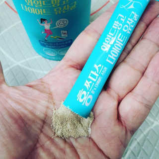 홍쓰다스 다이어트유산균, 체지방감소와 장건강개선 — 5점을 준 리뷰어가 2019년 10월 올린 사용 사진