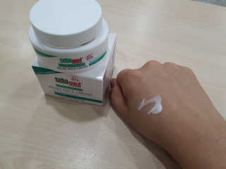 세바메드 우레아 수분폭탄크림 50ml — 5점을 준 리뷰어가 2019년 12월 올린 사용 사진