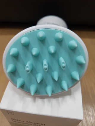 달리프 베러 퍼퓸 샴푸 1000ml 레이니데이 or 일랑로즈 — 4.5점을 준 리뷰어가 2018년 9월 올린 사용 사진