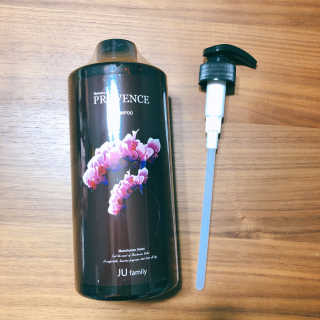 프로방스 바이올렛 퍼퓸 샴푸 1000ml 업그레이드 — 4점을 준 리뷰어가 2019년 6월 올린 사용 사진