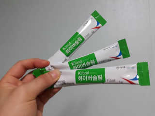 두루원 똥기사의 Kfood 화이버슬림 — 4.5점을 준 리뷰어가 2018년 7월 올린 사용 사진