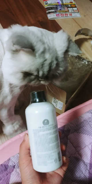 이솔화장품 이솔 세범 리스 포어 토너 200ml — 4.5점을 준 리뷰어가 2018년 8월 올린 사용 사진