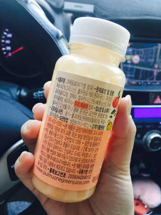풀무원 스무디랩 피치&비타 — 3점을 준 리뷰어가 2017년 11월 올린 사용 사진