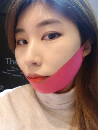 스케덤 펩타이드 리프팅밴드 — 5점을 준 리뷰어가 2019년 2월 올린 사용 사진