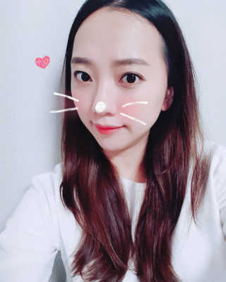 지고트 로맨틱 키스 립스틱 — 5점을 준 리뷰어가 2019년 4월 올린 사용 사진