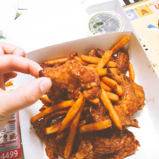 네네치킨 소이크런치윙봉 — 5점을 준 리뷰어가 2020년 4월 올린 사용 사진