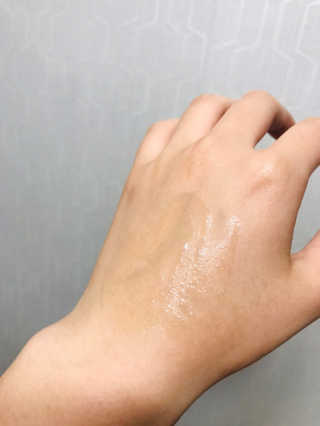 [스킨큐어] 산다화 비타민C 화이트닝 에센스 30ml — 4점을 준 리뷰어가 2019년 6월 올린 사용 사진