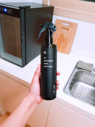 PEACE MOMENT 피스모먼트 인세컨즈포키친 320mL 천연살균소독제 — 5점을 준 리뷰어가 2018년 10월 올린 사용 사진