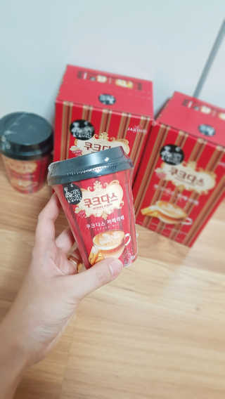 (주)쟈뎅 쟈뎅 까페모리 쿠크다스 까페라떼 — 5점을 준 리뷰어가 2017년 11월 올린 사용 사진