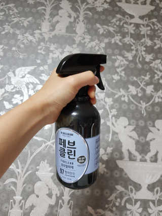 더블유드레스룸 페브클린 500ml — 4.33점을 준 리뷰어가 2018년 8월 올린 사용 사진