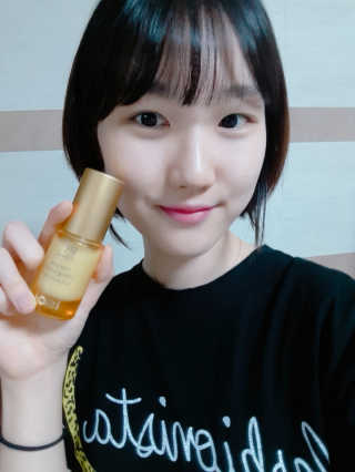 아이소이 불가리안 로즈 인텐시브 리프팅 세럼 20ml 탄력세럼 — 4.83점을 준 리뷰어가 2018년 5월 올린 사용 사진