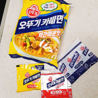 오뚜기카레면 2차 모집 — 4점을 준 리뷰어가 2019년 2월 올린 사용 사진