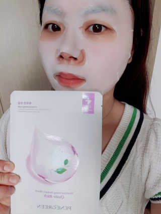 페네그린 모이스처라이징 셀렉트 마스크 콰이트 리치 10매 — 5점을 준 리뷰어가 2020년 3월 올린 사용 사진