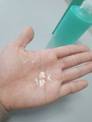 오지아이 워터 밤 모이스처 스킨 에센스 180ml — 4.5점을 준 리뷰어가 2020년 1월 올린 사용 사진