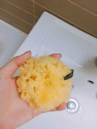 룰라러브 모공관리 끝 지중해산 천연해면 바디스펀지 — 4점을 준 리뷰어가 2018년 1월 올린 사용 사진