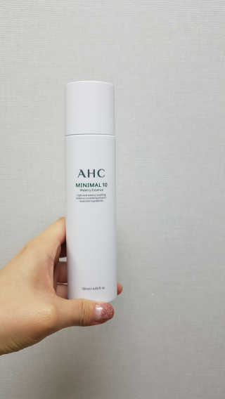 AHC 에이 에이치 씨 미니멀 10 워터리 에센스 — 5점을 준 리뷰어가 2018년 11월 올린 사용 사진