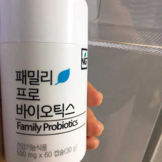 네츄럴굿띵스 패밀리 프로바이오틱스 60캡슐 — 5점을 준 리뷰어가 2019년 1월 올린 사용 사진