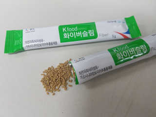 두루원 똥기사의 Kfood 화이버슬림 — 4점을 준 리뷰어가 2018년 8월 올린 사용 사진