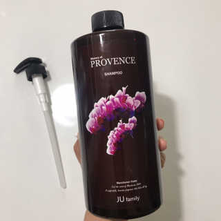 프로방스 바이올렛 퍼퓸 샴푸 1000ml 업그레이드 — 4점을 준 리뷰어가 2019년 6월 올린 사용 사진