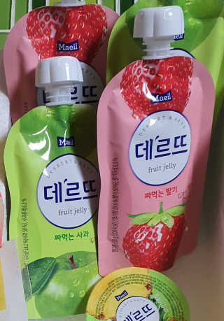 데르뜨 떠먹는 과일 3종, 짜먹는 과일 2종 총 10개 체험 — 5점을 준 리뷰어가 2020년 3월 올린 사용 사진