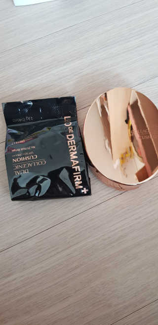 [라보드더마펌] 듀얼 콜라제닉 쿠션 — 4점을 준 리뷰어가 2019년 9월 올린 사용 사진