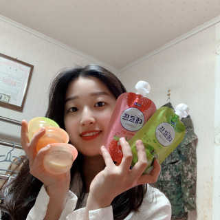 데르뜨 떠먹는 과일 3종, 짜먹는 과일 2종 총 10개 체험 — 4점을 준 리뷰어가 2020년 3월 올린 사용 사진