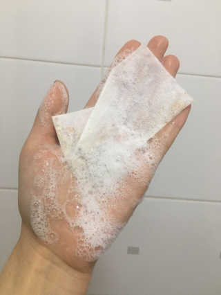 비알티씨 V10 파우더 클렌징 티백 2종 — 1점을 준 리뷰어가 2019년 2월 올린 사용 사진