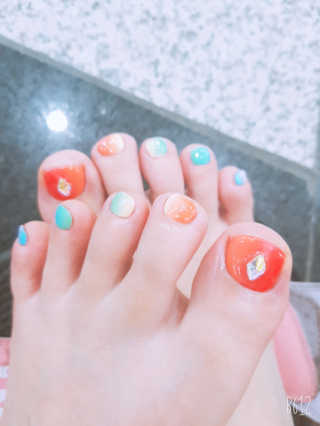 [라비르살롱] 기본케어 + 젤네일 — 5점을 준 리뷰어가 2019년 8월 올린 사용 사진