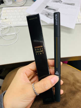 뷰티핏 아이브로우 듀얼 볼륨 틴트 — 4점을 준 리뷰어가 2018년 11월 올린 사용 사진