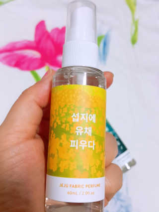 르플랑 제주 패브릭 퍼퓸 60ml 8종 — 5점을 준 리뷰어가 2018년 9월 올린 사용 사진
