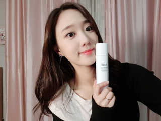 AHC 에이 에이치 씨 미니멀 10 워터리 에센스 — 4점을 준 리뷰어가 2018년 12월 올린 사용 사진