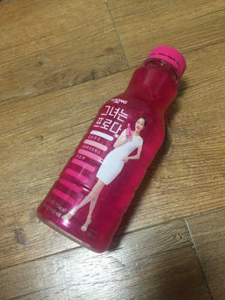 일동제약 그녀는 프로다 (깔끔한 맛) — 3.5점을 준 리뷰어가 2016년 8월 올린 사용 사진