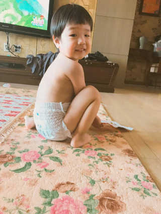 LG생활건강 토디앙 자운보 본초 팬티형 기저귀 — 3.83점을 준 리뷰어가 2017년 4월 올린 사용 사진