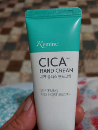 (주)에네스티 리마인 시카 플러스 핸드크림 1+1 — 5점을 준 리뷰어가 2019년 11월 올린 사용 사진