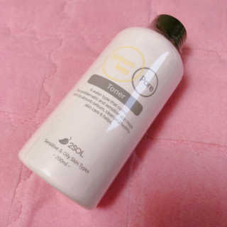 이솔화장품 이솔 세범 리스 포어 토너 200ml — 3점을 준 리뷰어가 2018년 8월 올린 사용 사진