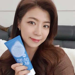 홈앤살롱 집에서 하는 모발클리닉 디스 이즈 앝 — 5점을 준 리뷰어가 2019년 8월 올린 사용 사진