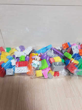 햇님토이 크레용 블럭, 비비드 파스텔 색상 150PCS — 5점을 준 리뷰어가 2018년 10월 올린 사용 사진
