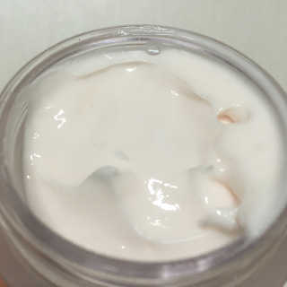 라이징스타 화이트 토마토 브이크림 — 4.33점을 준 리뷰어가 2018년 8월 올린 사용 사진