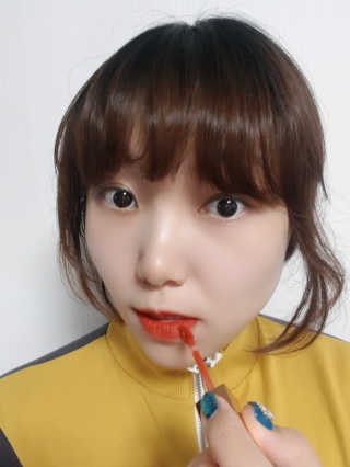 [블랙루즈] 에어 핏 벨벳 틴트5 1+1 — 5점을 준 리뷰어가 2019년 11월 올린 사용 사진