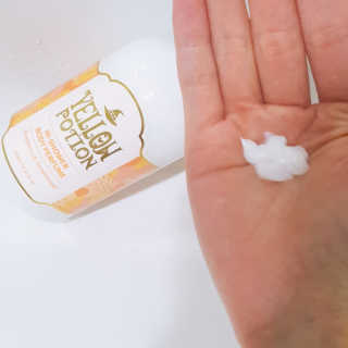 바디홀릭 인샤워 바디퍼퓸 옐로우포션 250ML — 5점을 준 리뷰어가 2019년 4월 올린 사용 사진