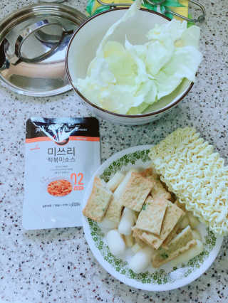 미쓰리떡볶이 just 10 min 패키지 — 4.5점을 준 리뷰어가 2018년 5월 올린 사용 사진