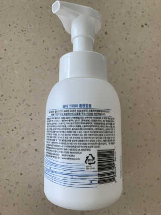 솔테라피 솔티 크리미 클렌징폼 300ml — 3.5점을 준 리뷰어가 2019년 5월 올린 사용 사진