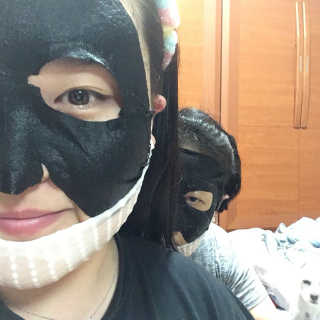 23years old 아큐페어 쁘띠 마스크 (5장) — 5점을 준 리뷰어가 2017년 6월 올린 사용 사진