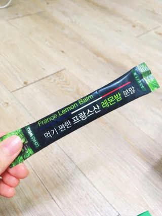 로하스웰 프랑스산 레몬밤 분말 — 4.67점을 준 리뷰어가 2018년 7월 올린 사용 사진