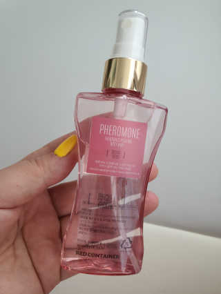 레드컨테이너 페로몬향 퍼퓸 바디미스트 80ml — 4점을 준 리뷰어가 2020년 3월 올린 사용 사진