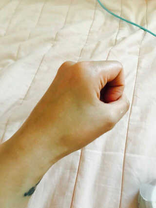 올리엔스 이센셜 더블 베리어 크림 [속 건조 장벽크림] — 3.67점을 준 리뷰어가 2017년 4월 올린 사용 사진