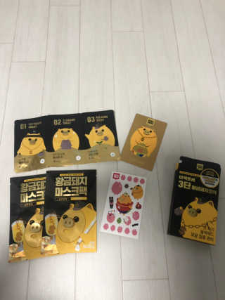 미팩토리 황금돼지코팩 + 황금마스크팩 — 5점을 준 리뷰어가 2018년 12월 올린 사용 사진