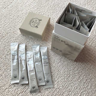 [하우투잇] 뤼에르 쿠르브 블랙 10ml x 30포 총 300ml — 4.5점을 준 리뷰어가 2020년 3월 올린 사용 사진